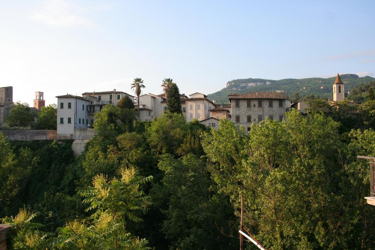 Mini Appartamento "Il Nido Del Picchio" Ascoli Piceno Zewnętrze zdjęcie