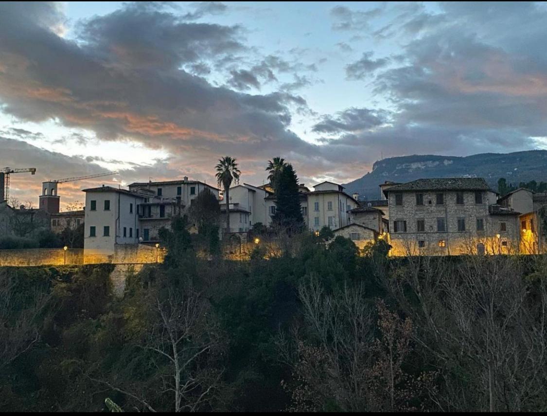 Mini Appartamento "Il Nido Del Picchio" Ascoli Piceno Zewnętrze zdjęcie